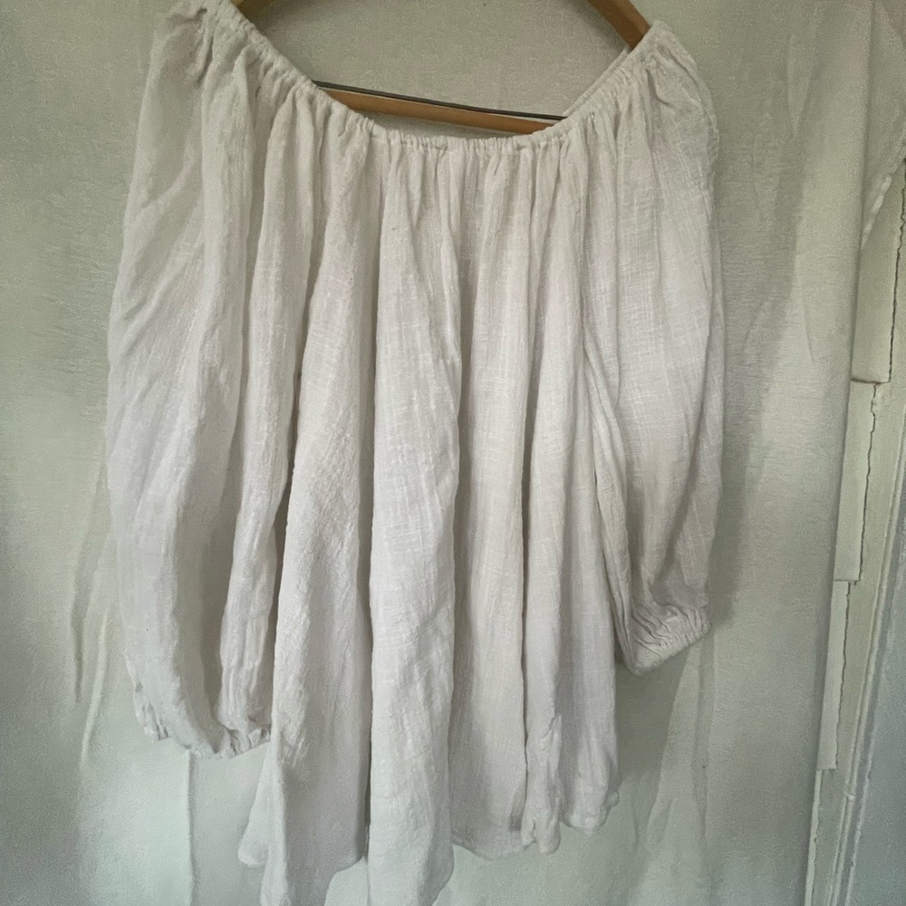 AEMI & Co. Women’s White Poets  Off-The-Shoulder Linen Shirt - NWT Size S